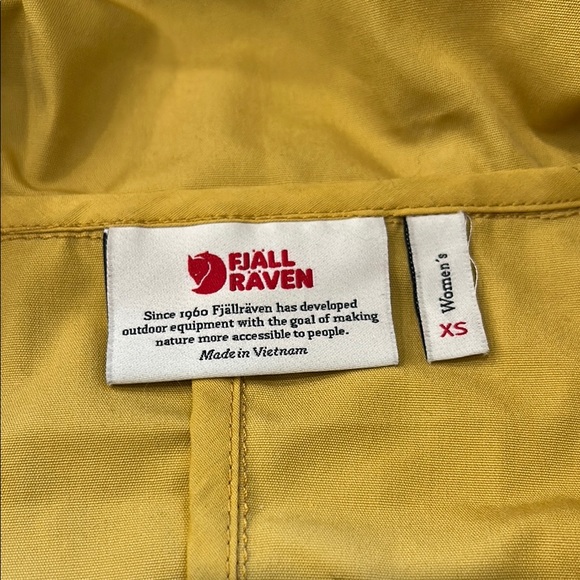 EUC Women’s Fjallraven Kaipak G-1000 Jacket - Picture 2 of 10